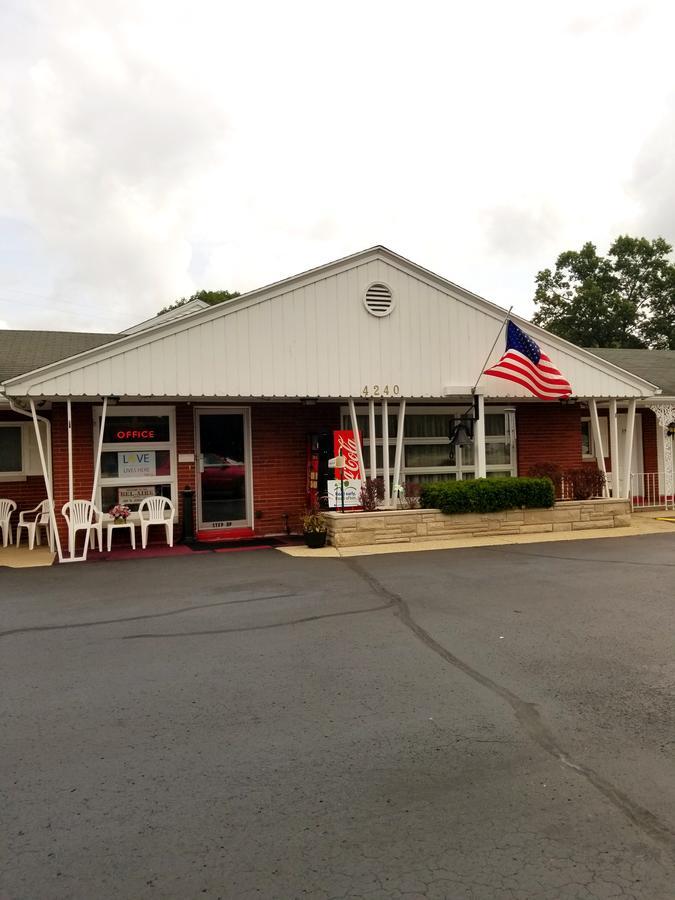 Bel Aire Motel Muskegon Heights Exterior photo